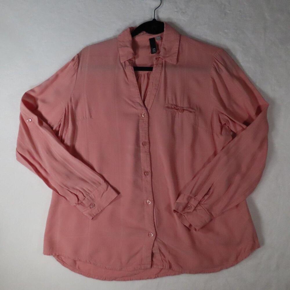 The Kut from the Kloth Women's Dusty Rose Pink Viscose Button Down Blouse Top is